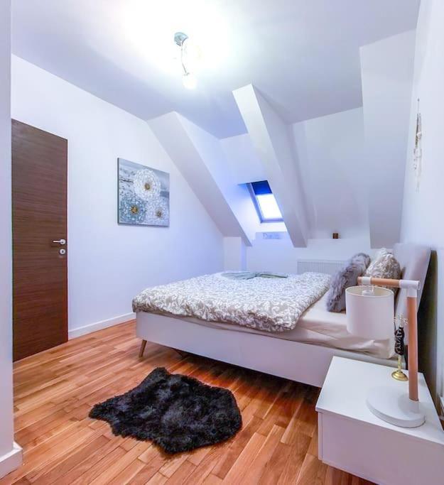 Appartamento D Bucarest