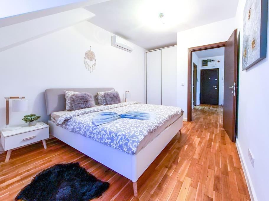 D Appartamento Bucarest